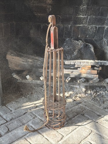 Antique neuman - (6", 11")